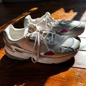 Adidas Falcon Sneakers